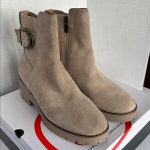 NWT! Blondo Dakota Sand Suede Boots | 10W